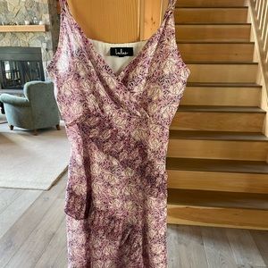 Lulu’s magenta and white floral dress
